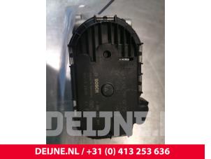 Mercedes Vito Gasklephuis O153154 foto 3