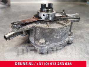 Mercedes Vito Vacuum pump (diesel) O153165 photo 2