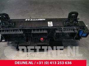 Tesla Model S Zekeringkast O153260 foto 3