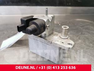 Tesla Model S Heat exchanger O153282 photo 2