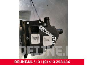 Tesla Model S Extra waterpomp O153291 foto 3