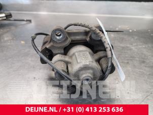 BMW 3-Serie Bremszange links hinten O153380 foto 3