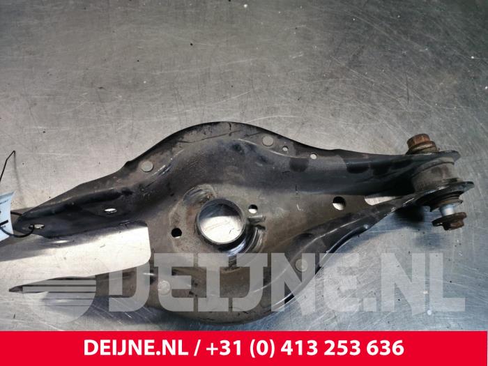 BMW 3-Serie Federteller rechts hinten O153389