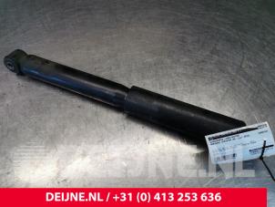 Gebruikte Schokdemper links-achter Mercedes Sprinter 3,5t (906.73) 311 CDI 16V Prijs € 30,25 Inclusief btw aangeboden door van Deijne Onderdelen Uden B.V.