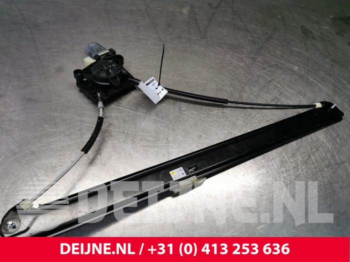 MAN TGE Fenstermechanik 2-türig rechts vorne O153491