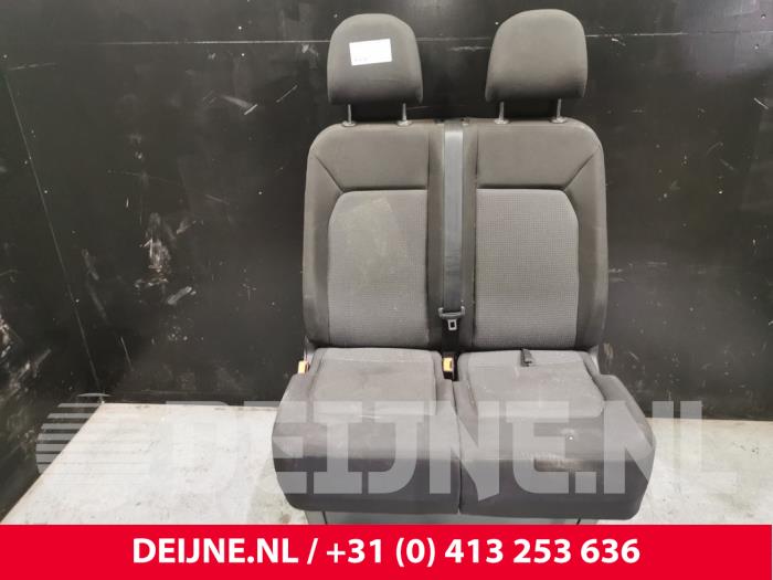 MAN TGE Bank links vorne O153452