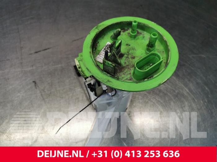 Volkswagen Passat Electric fuel pump O153576