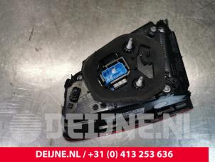 Volkswagen Passat Taillight, left O153580 photo 3