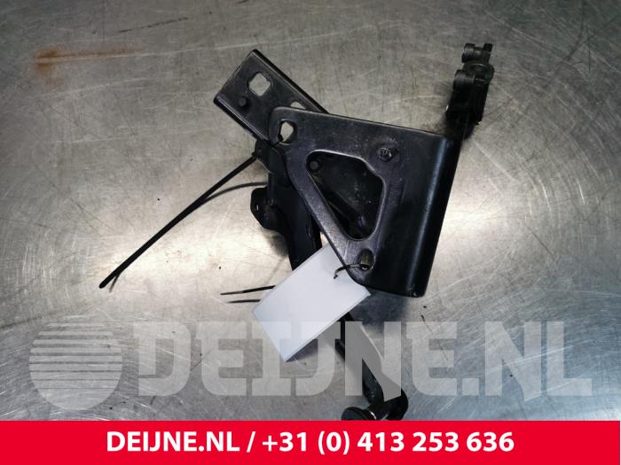 Opel Vivaro Schiebetürrolle rechts O153602