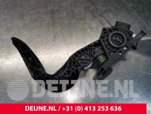 Mercedes eSprinter Accelerator pedal O153662 photo 3