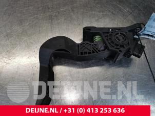Mercedes eSprinter Accelerator pedal O153662 photo 2
