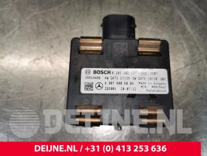 Gebruikte Dode hoek sensor Mercedes eSprinter 3,5t (907.6/910.6) eSprinter 41/55 kWh Prijs € 242,00 Inclusief btw aangeboden door van Deijne Onderdelen Uden B.V.