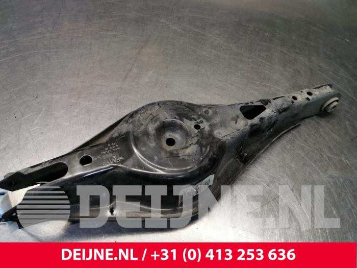 Volvo XC40 Federteller rechts hinten O153681
