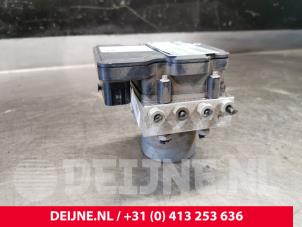 Volvo XC40 ABS Pumpe O153782 foto 3