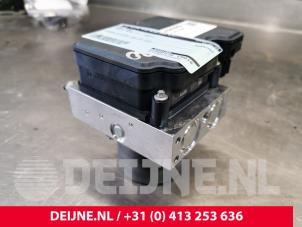 Gebruikte ABS Pomp Volvo XC40 (XZ) 1.5 T5 Plug-in Hybrid 16V Prijs € 275,00 Margeregeling aangeboden door van Deijne Onderdelen Uden B.V.