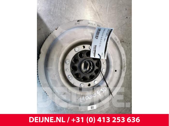 Gebruikte Starterkrans Volvo XC40 (XZ) 1.5 T5 Plug-in Hybrid 16V Prijs € 550,00 Margeregeling aangeboden door van Deijne Onderdelen Uden B.V.