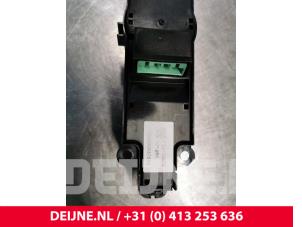 Volvo XC40 Radio control panel O153865 photo 3