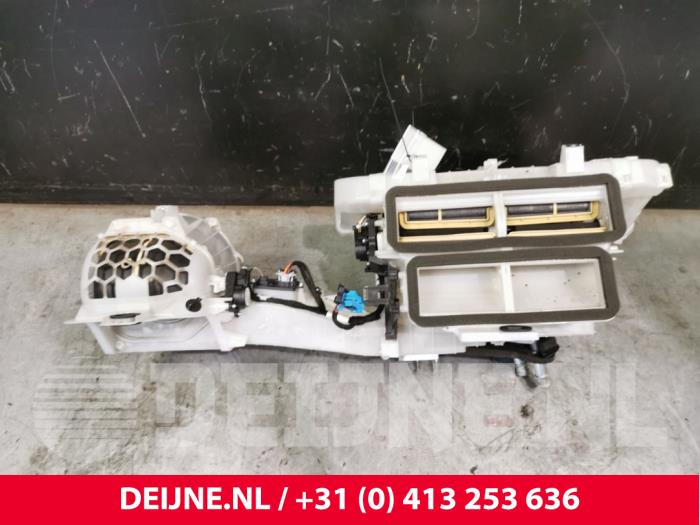 Peugeot Expert Heater housing O153990