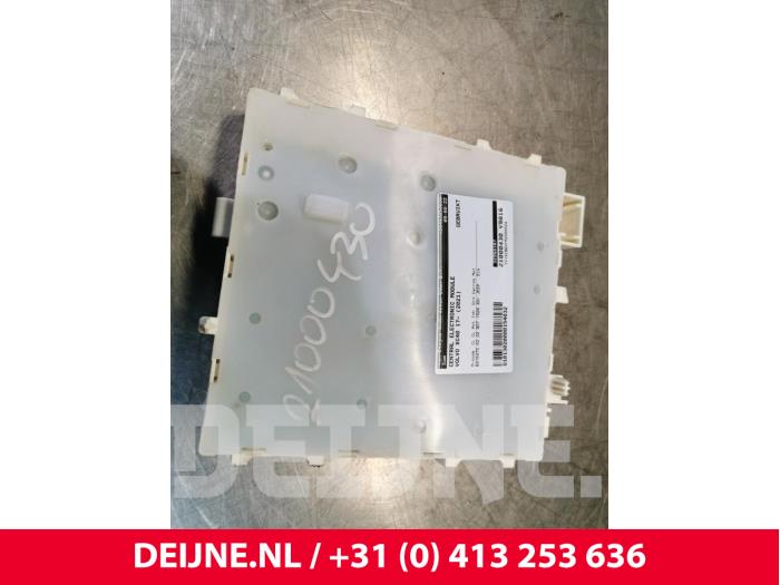 Gebruikte CEM (module) Volvo XC40 (XZ) 1.5 T5 Plug-in Hybrid 16V Prijs € 150,00 Margeregeling aangeboden door van Deijne Onderdelen Uden B.V.
