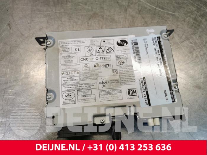 Peugeot Expert Regeleinheit Multi Media O154039
