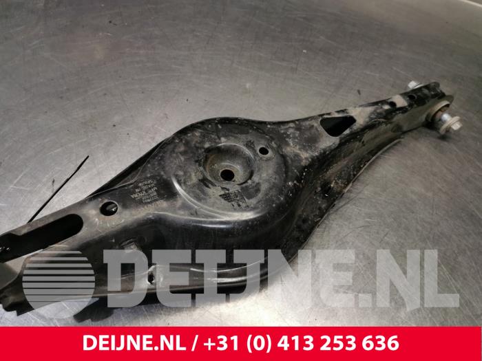 Volvo XC40 Federteller links hinten O154130