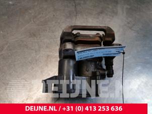 Volvo XC40 Remklauw (Tang) links-achter O154144 foto 2