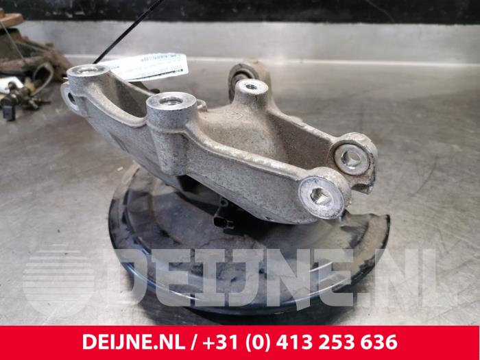 Volvo XC40 Achsschenkel links hinten O154164