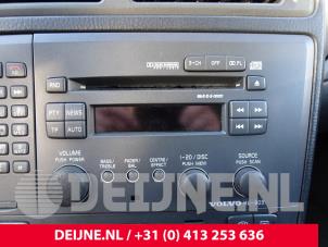 Gebruikte Radio Volvo S60 I (RS/HV) 2.3 T5 20V Prijs € 100,00 Margeregeling aangeboden door van Deijne Onderdelen Uden B.V.