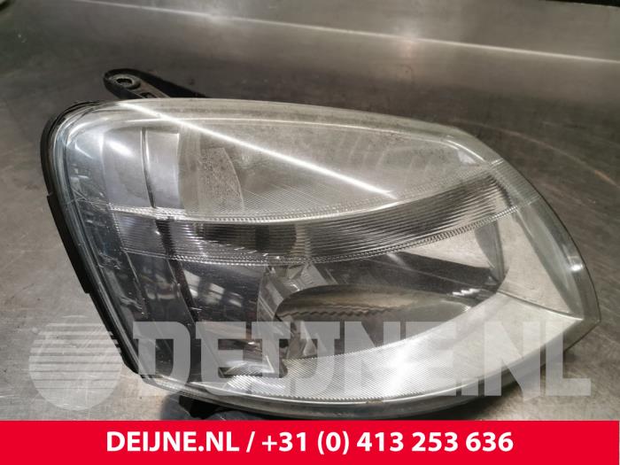 Citroen Berlingo Headlight, right O154354
