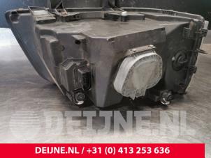 Volkswagen Transporter Headlight, left O154550 photo 3