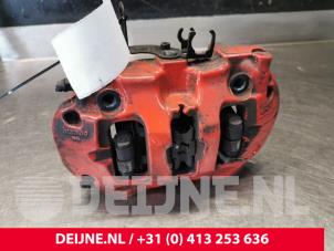 Porsche Cayenne Remklauw (Tang) rechts-achter O154587 foto 3