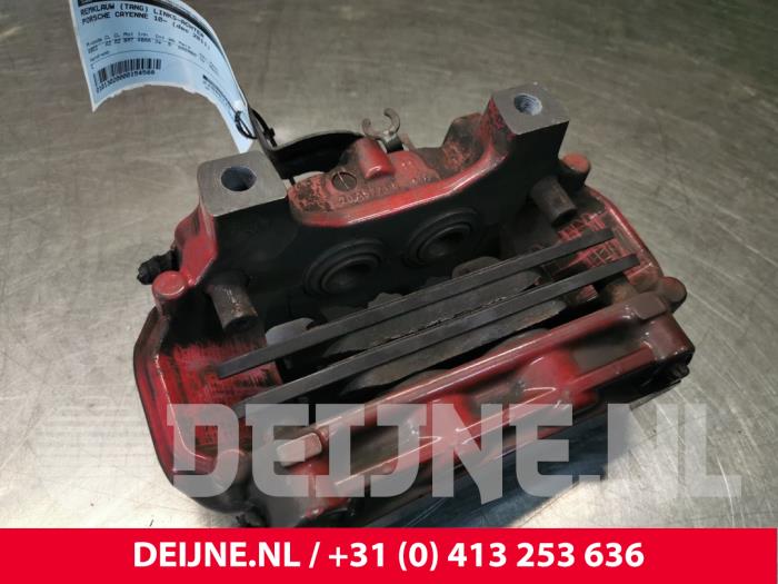 Porsche Cayenne Remklauw (Tang) links-achter O154588