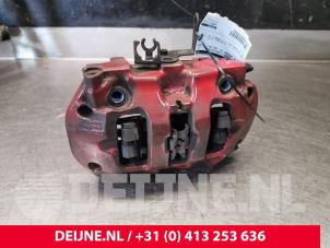 Porsche Cayenne Remklauw (Tang) links-achter O154588 foto 3