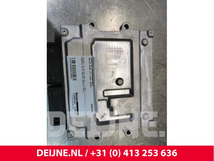 Volvo XC40 Engine management computer O154653