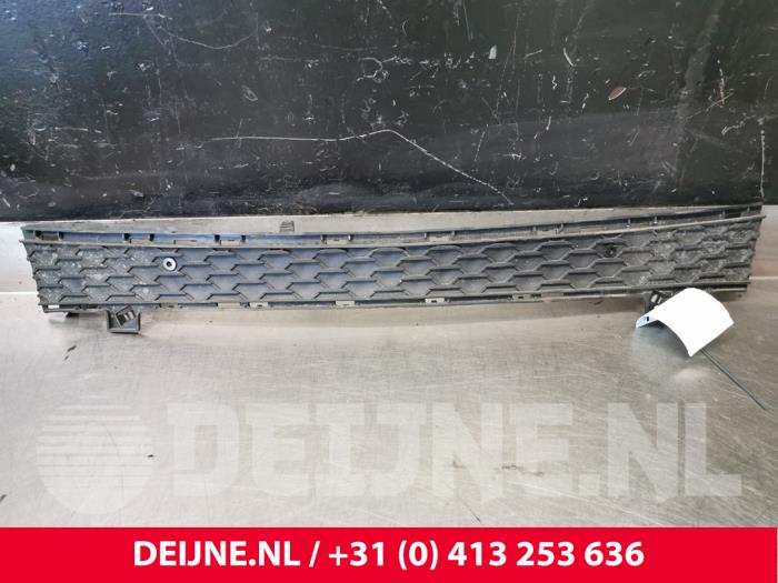 Mercedes GLE Bumperdeel midden-voor O154680
