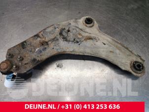 Renault Trafic Front lower wishbone, right O154722 photo 2