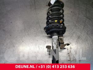 Volvo XC60 Schokdemperpoot links-voor O154823 foto 2
