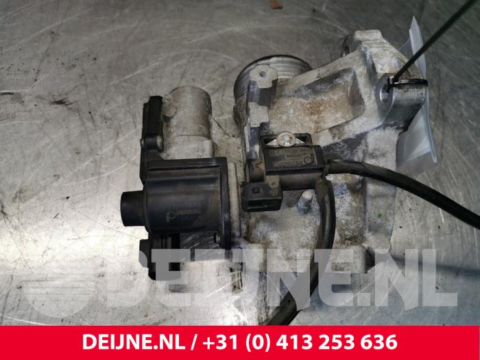 Volvo S60 EGR valve O154904