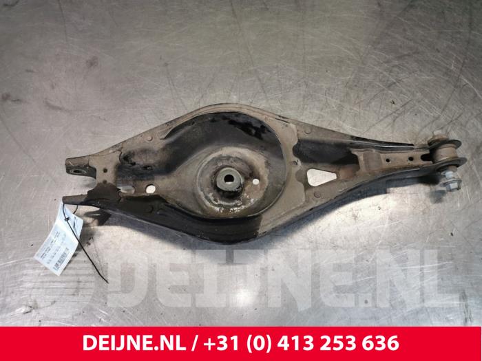 Volvo XC40 Federteller links hinten O154928