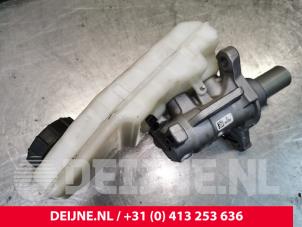 Volvo XC40 Hoofdremcilinder O154948 foto 2