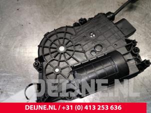 Mercedes Sprinter Motor Zentralverriegelung O154990 foto 2