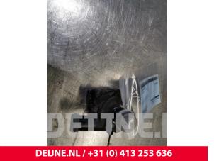 Volvo XC60 Extra waterpomp O155083 foto 2