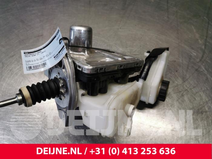 Volvo XC60 Hoofdremcilinder O155084