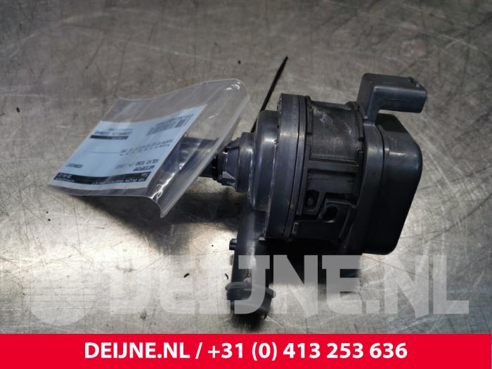 Gebruikte Waterpomp Volvo XC60 II (UZ) 2.0 B4 16V AWD Prijs € 100,00 Margeregeling aangeboden door van Deijne Onderdelen Uden B.V.