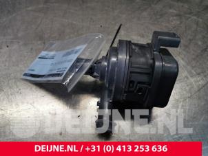 Gebruikte Waterpomp Volvo XC60 II (UZ) 2.0 B4 16V AWD Prijs € 100,00 Margeregeling aangeboden door van Deijne Onderdelen Uden B.V.