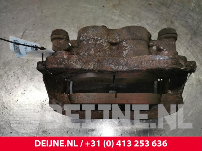 Peugeot Boxer Remklauw (Tang) rechts-voor O155101