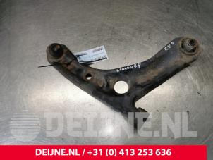 Peugeot 107 Front lower wishbone, right O155143 photo 2