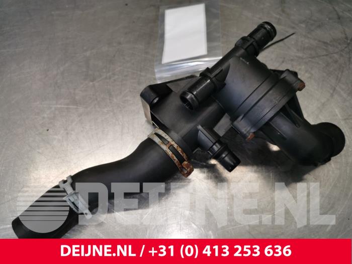 Mercedes Vito Thermostatgehäuse O155169
