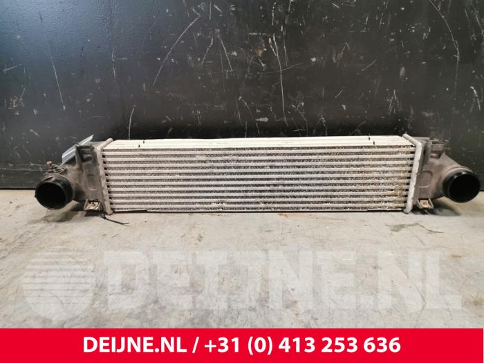 Gebruikte Intercooler Volvo S60 II (FS) 2.4 D5 20V Prijs € 60,00 Margeregeling aangeboden door van Deijne Onderdelen Uden B.V.