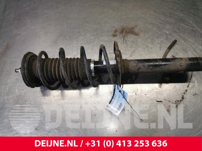 Peugeot 107 Front shock absorber rod, right O155195